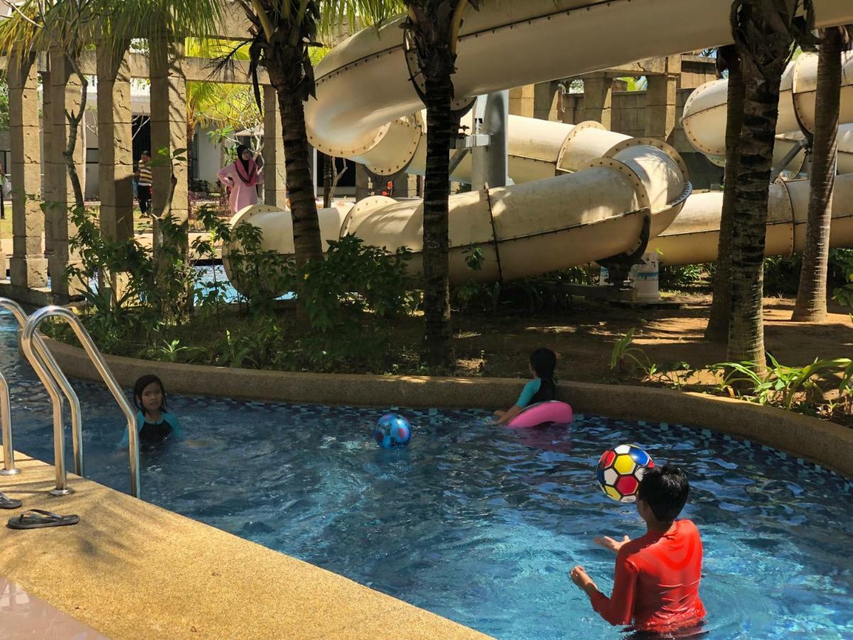 Swiss Garden Residence Pool Sea View Beach Resort Luxury Apartment & Family Suite Kuantan Exterior foto