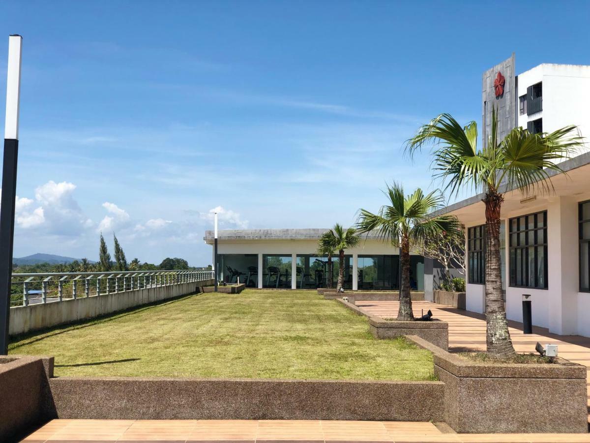 Swiss Garden Residence Pool Sea View Beach Resort Luxury Apartment & Family Suite Kuantan Exterior foto